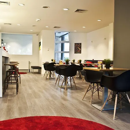 Hotel Corsendonk Viane 3*
